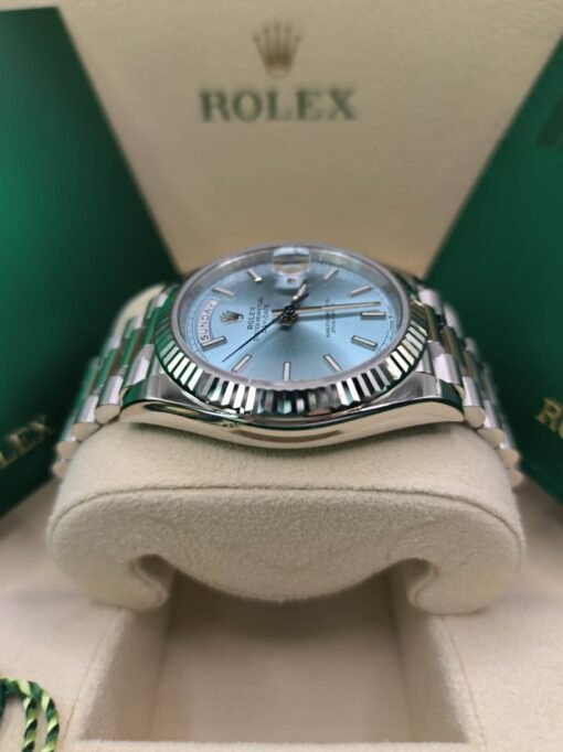 Superclone Rolex Day-Date 40 mm Ice blue Dial 228236 - Image 5