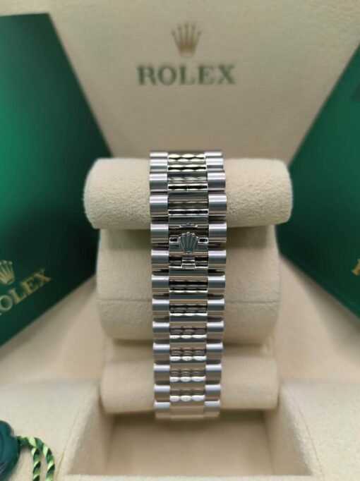 Superclone Rolex Day-Date 40 mm Ice blue Dial 228236 - Image 6